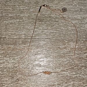 Kendra necklace rose gold